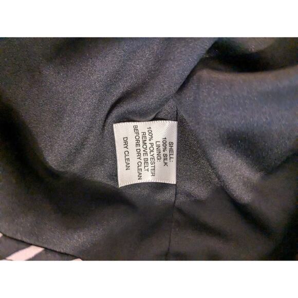 WHITE HOUSE BLACK MARKET Silk Black White Geometric Diamond Print Skirt 4 Small - Picture 6 of 6